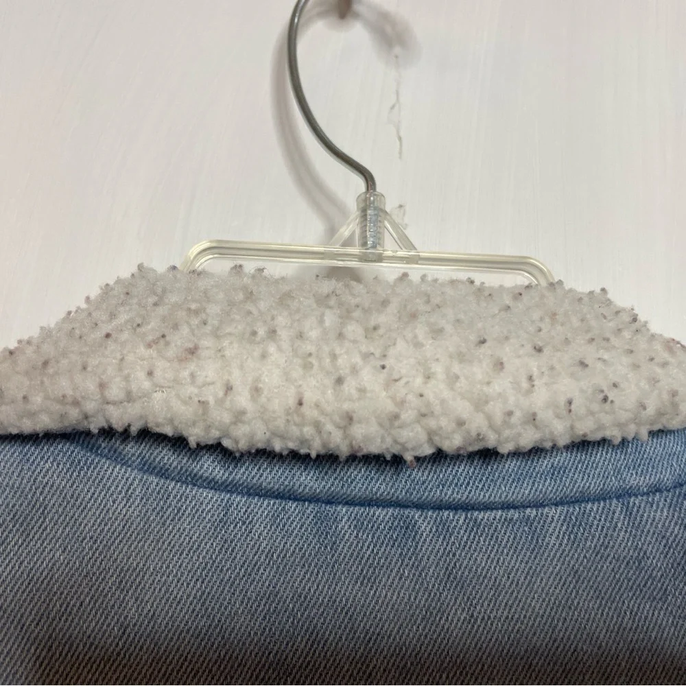 ASHLEY VINTAGE CHARM - Women's Small Denim Jacket Sherpa Collar Plaid - EUC - Picture 6 of 8